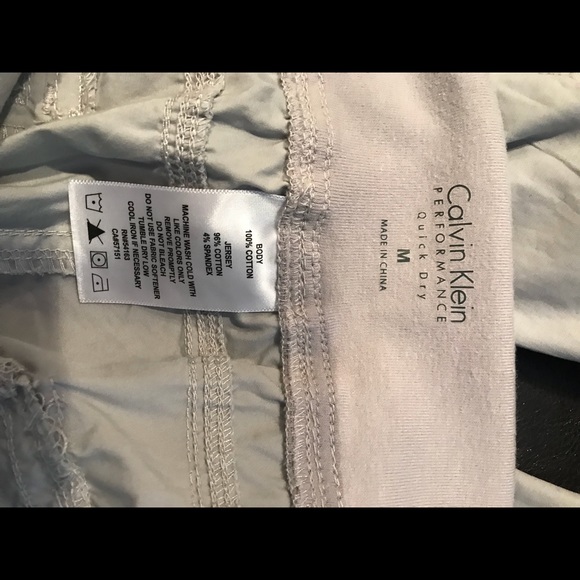 Cargo Capri Pants - Picture 4 of 4